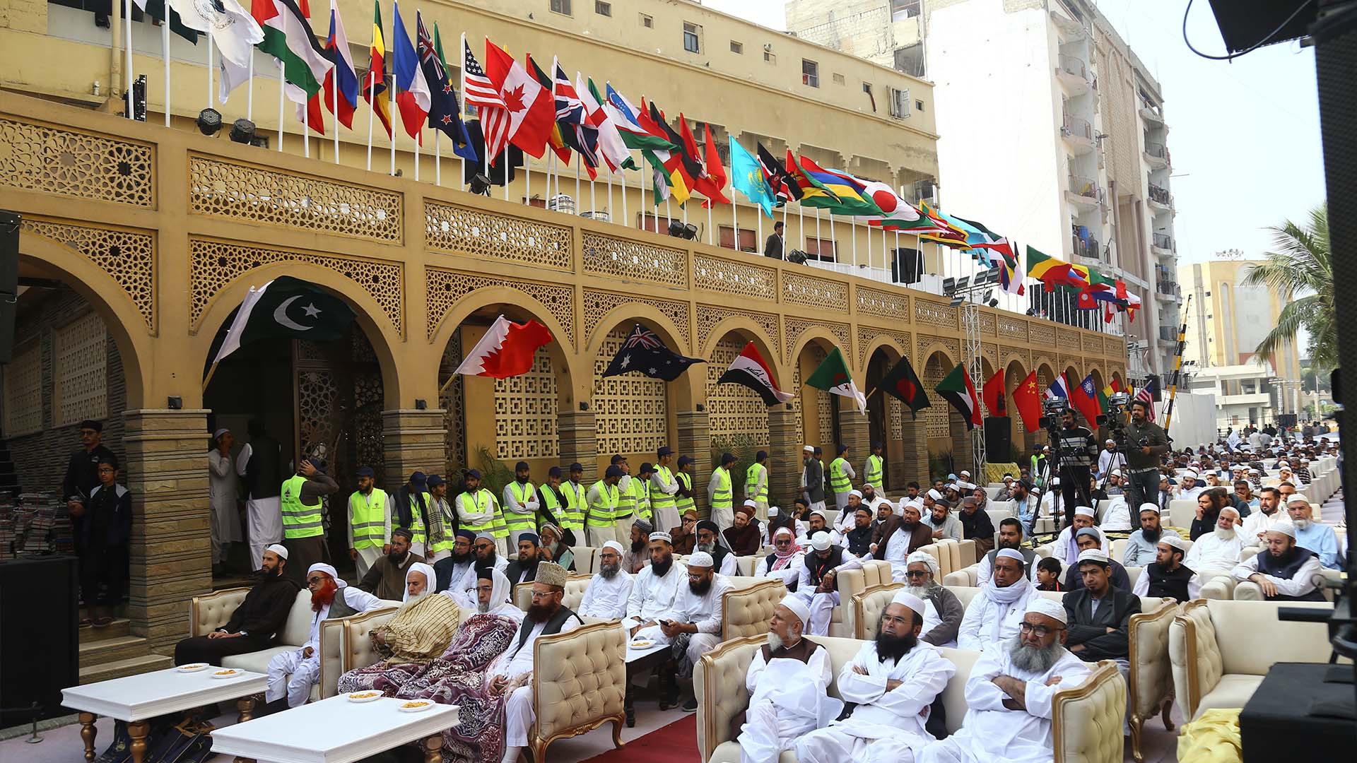 Grand hall full of students and scholars