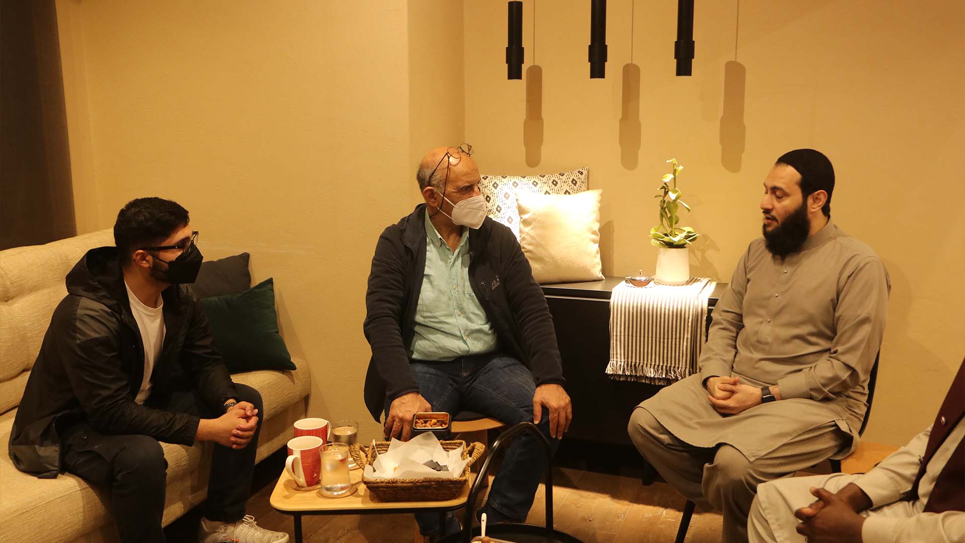 Foreign People Meeting with VP of Binoria