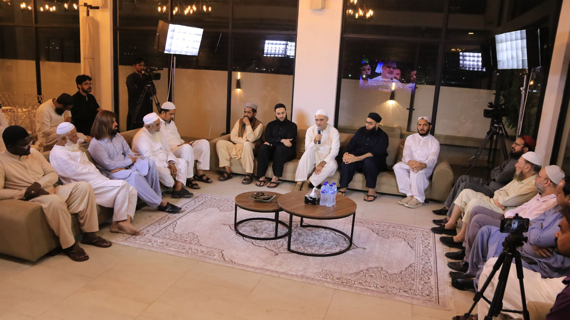 Hafiz Naeem ur Rehman Visit Binoria Alamia