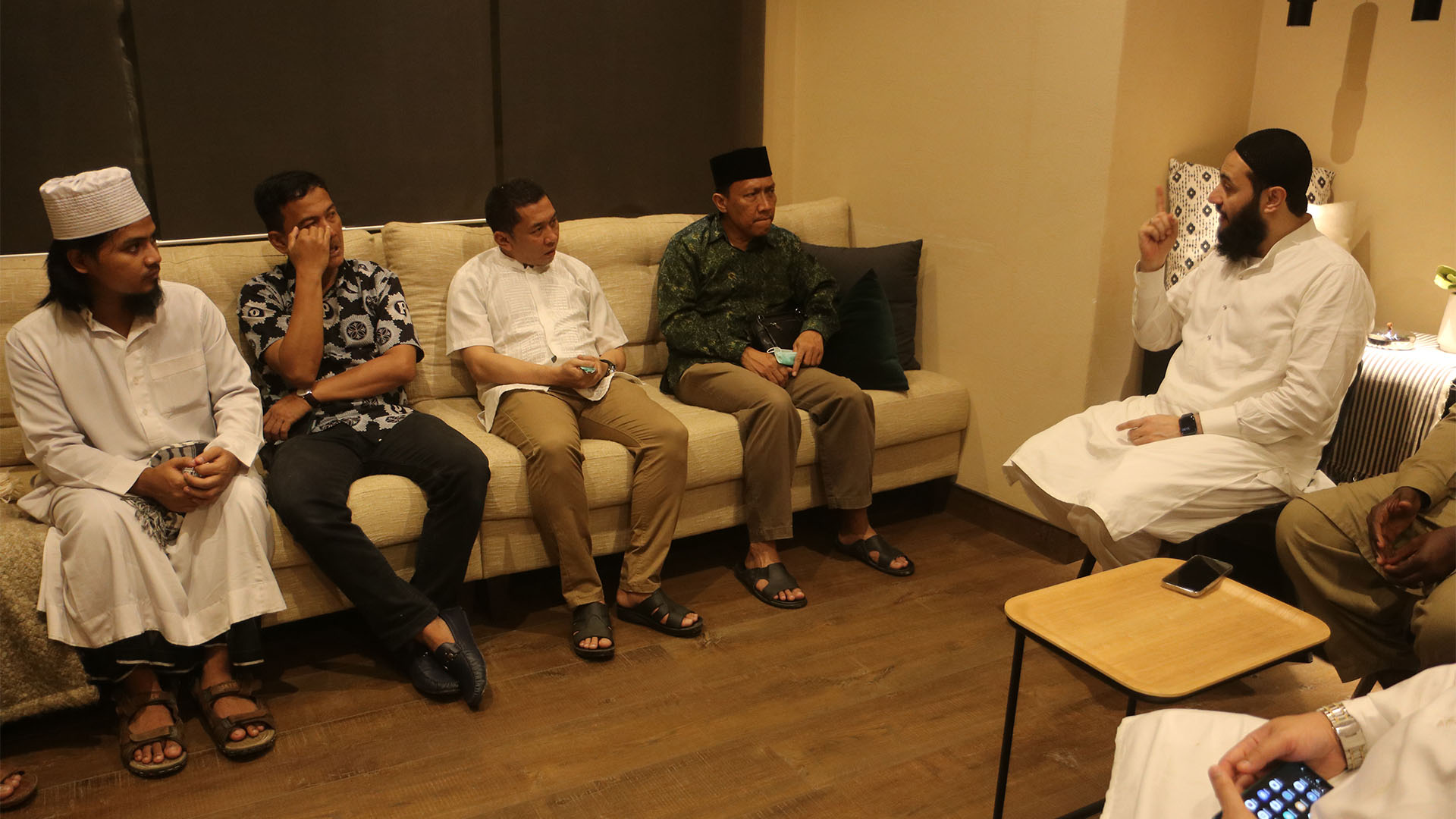 Indonesian Guest Visit Jamia Binoria International