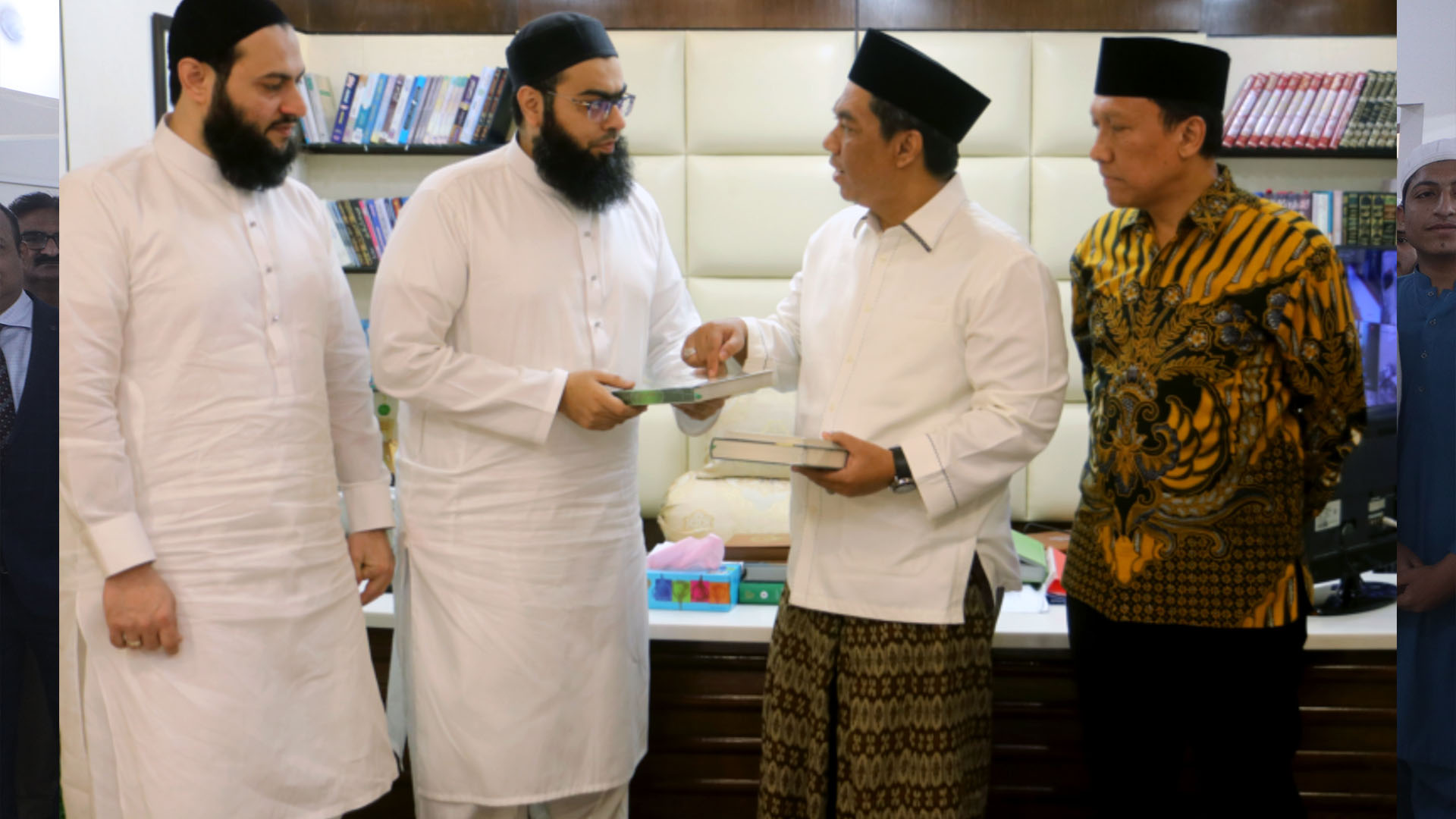 Malaysian Guest Visit Jamia Binoria International
