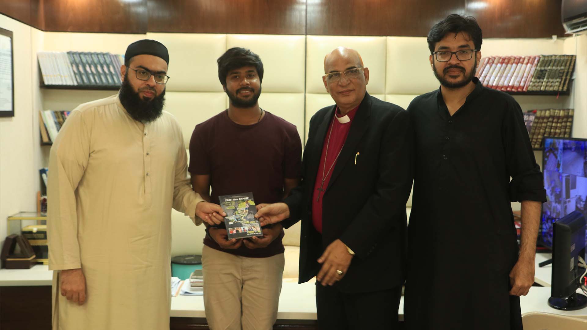 Social Media Influencer Visit Jamia Binoria